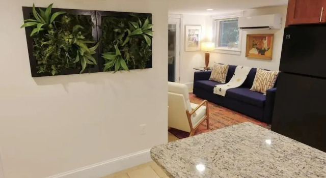 Capitol Hill Delight With Patio, Забронировать Апартаменты/квартира Апартаменты Вашингтона, рядом с Union Market, Апартаменты/квартира