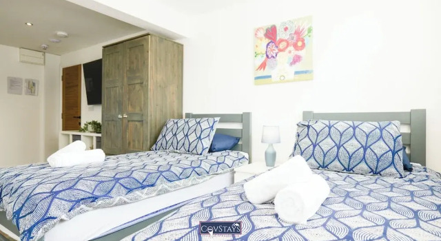 Двухместная студия Superior Old Silk Apartments by Covstays
