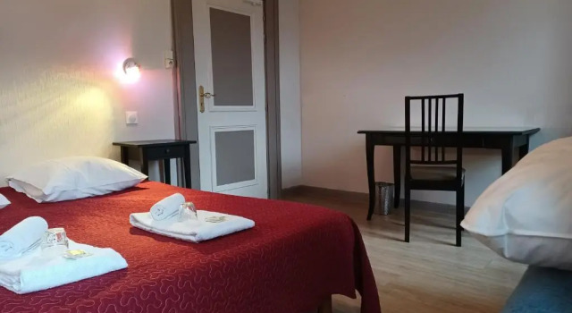 Трёхместный номер Standard Hôtel Patricia - Strasbourg Hyper Centre