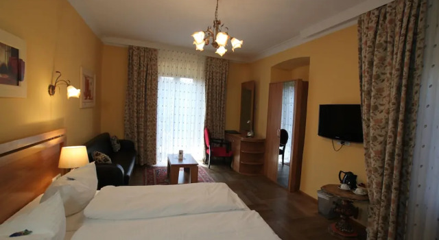 Двухместный номер Standard с балконом Atlas Grand Hotel