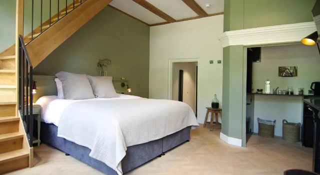 Authentic Farmhouse - De Vergulden Eenhoorn, Забронировать Отель Отели Норда 3 звезды, 3*