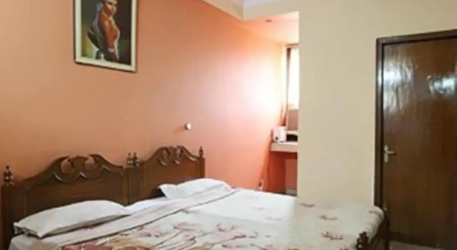 Трёхместный номер Deluxe Karol Bagh Hotel Le Sancy Delhi