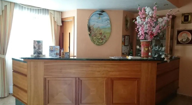 Hotel Holiday House, Забронировать Отель Сан-Джованни-Ротондо Гаргано