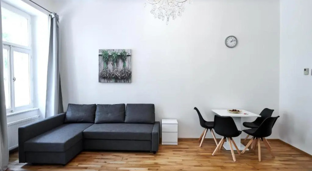 Апартаменты Deluxe Cute Apartment Zborovska