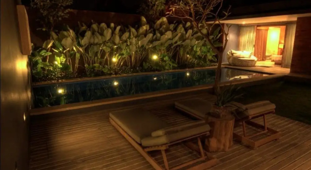The Grove Villa Bumbak, Rezervovat Vila Chaty v Bali, Chalupa