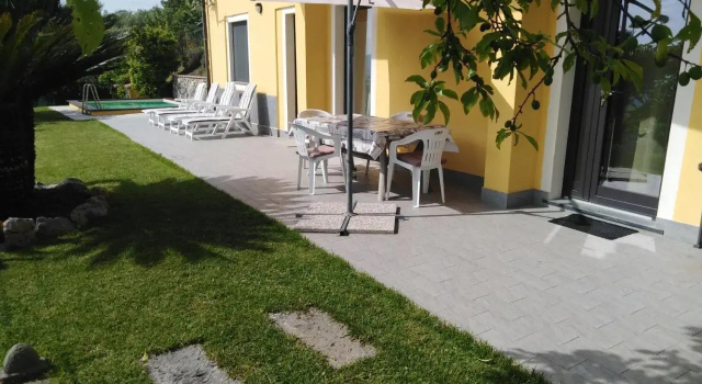 La Nocciola Country House, Забронировать Отель Отели Сарцана с бассейном, Бассейн