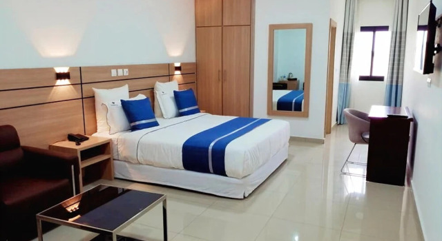 Lorenzo Hotel & Resorts, Prenota Hotel Cocody 