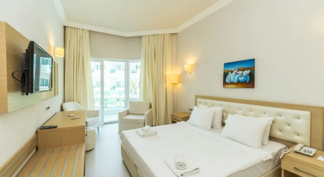 Номер Standard с балконом Dragut Point South Hotel-All Inclusive