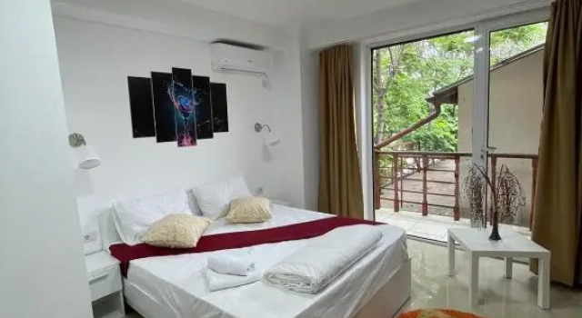 Двухместный номер Deluxe с балконом Hostel Tripoli Palace