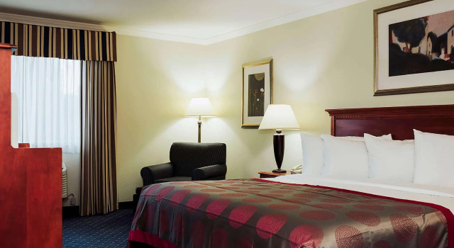 Двухместный номер Deluxe La Quinta Inn & Suites by Wyndham Yakima Downtown