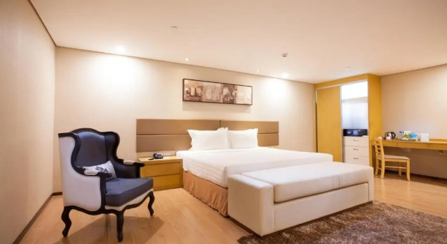 Люкс Deluxe Jinjiang Inn Makati