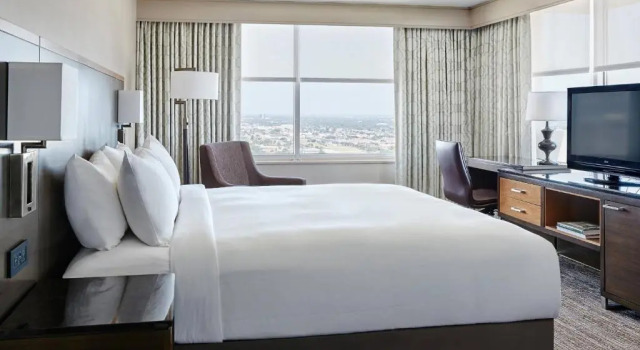Номер Standard New Orleans Marriott