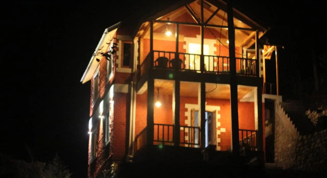Offbeat Abodes - Tirthan Valley, Book Hotel Banjar Himachal Pradesh