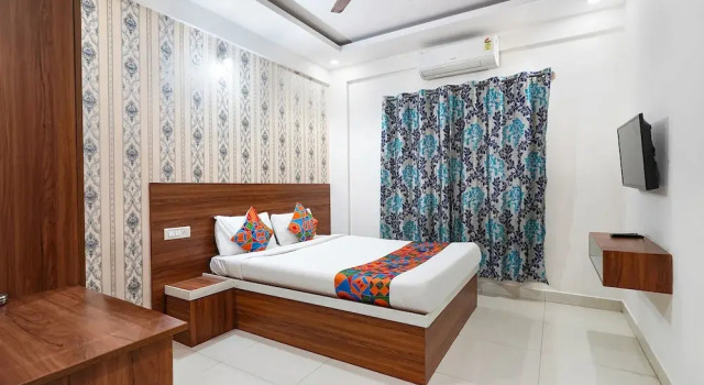 Номер Standard FabHotel Royal Comfort Madiwala - Nr Housr Road