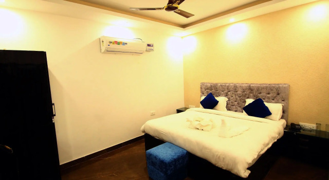 Hotel Gharonda, Rezervovat Hotel Rišikéš Uttarakhand
