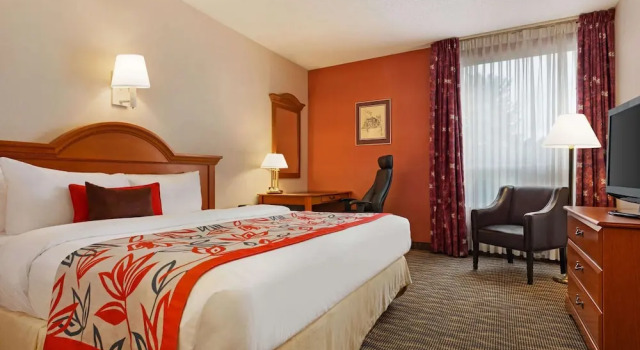 Номер Business Ramada by Wyndham Fredericton