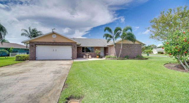 Коттедж Waterfront Merritt Island Vacation Rental w/ Pool!