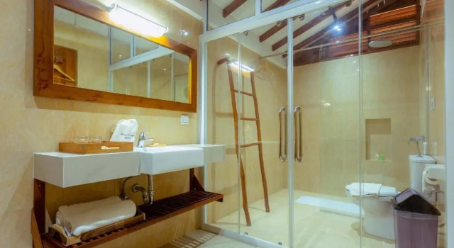 Двухместный номер Deluxe с балконом Bintan Exotica Resort By Waringin Hospitality