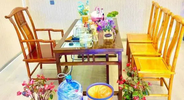 Romantic Inn (Baisha Branch), Prenota Hotel Baisha Yunnan