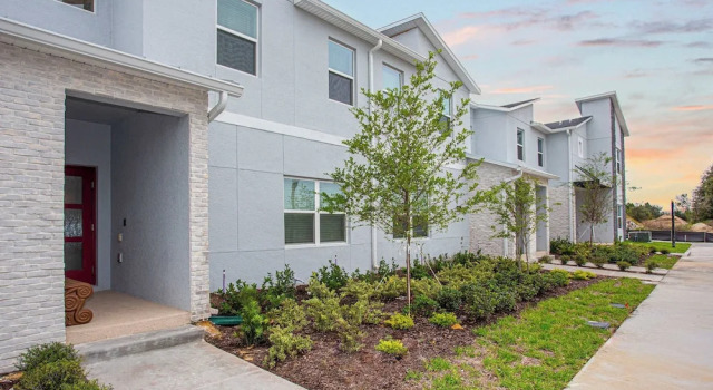 Апартаменты Marvelous 4 Bd w Pool Waterpark Near Disney 218