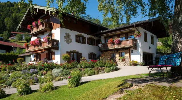 Haus Karoline, Varaa Hotelli Hotellit Baijeri pysäköinnillä, Pysäköinti