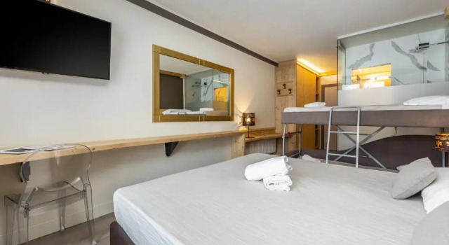Четырёхместный номер Hotel Piandineve
