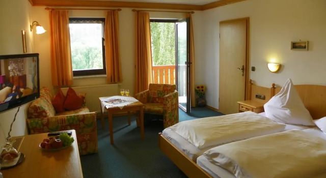Одноместный номер Comfort с балконом Landhotel Steigerwaldhaus