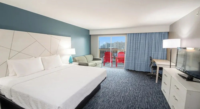 Двухместный номер Standard с балконом Bonita Beach Hotel