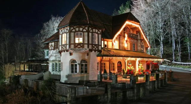 Schlossrestaurant Neuschwanstein, Varaa Hotelli Hotellit Baijeri pysäköinnillä, Pysäköinti