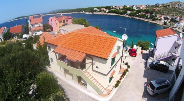 Apartments Ivanka Bilo