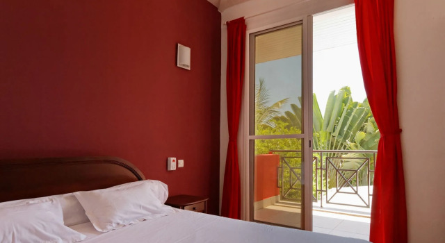 Hôtel Villa Les Orchidées, Réserver Villa Cottages à Diana, Cottage