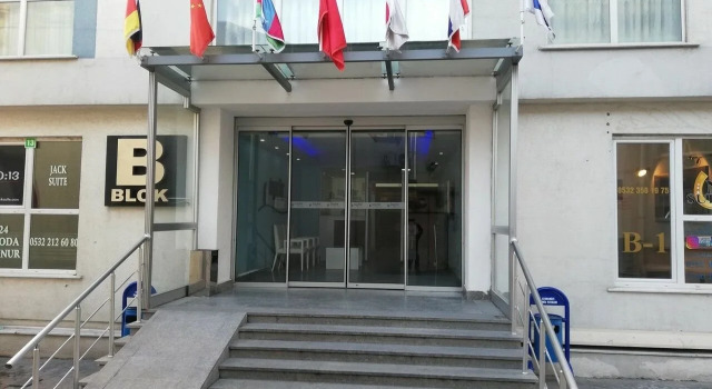 N Suites, Rezerwuj Hotel Hotele w Kırac z basenem, Basen