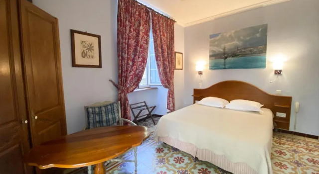 Номер Comfort Hotel Central Bastia