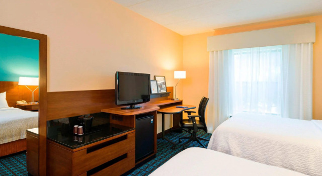 Четырёхместный номер Standard Fairfield Inn by Marriott Laurel