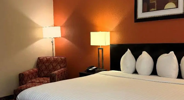 Номер Business Baymont by Wyndham Plainfield/ Indianapolis Arpt Area