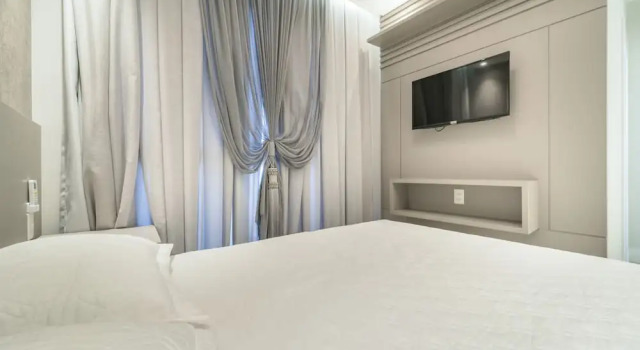 884 - Aluguel apartamento 3 quartos, Забронировать Апартаменты/квартира Бомбиньяс Санта-Катарина