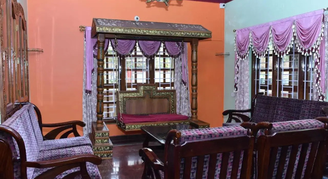 Sri Kaveri Homestay, Rezervovat Hotel Hotely v Bangalore s parkováním, Parkování