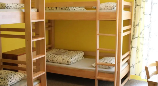 Кровать в общем номере Hostel Příběh