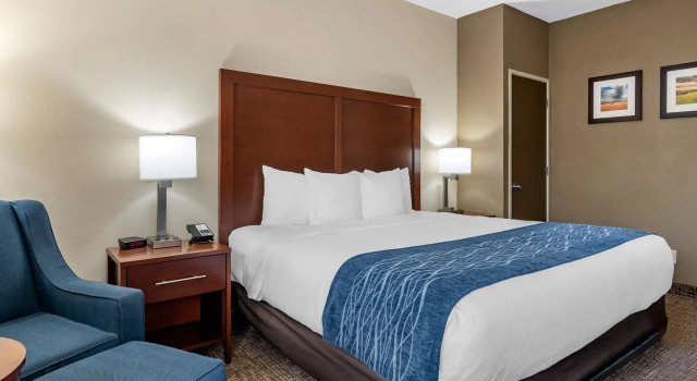 Двухместный номер Standard Comfort Inn & Suites Junction City - near Fort Riley