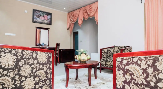 Люкс Executive с видом на бассейн Pearl Residence Hotel