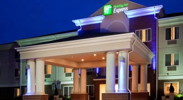 Люкс с 2 комнатами Holiday Inn Express Hotel & Suites Vermillion by IHG