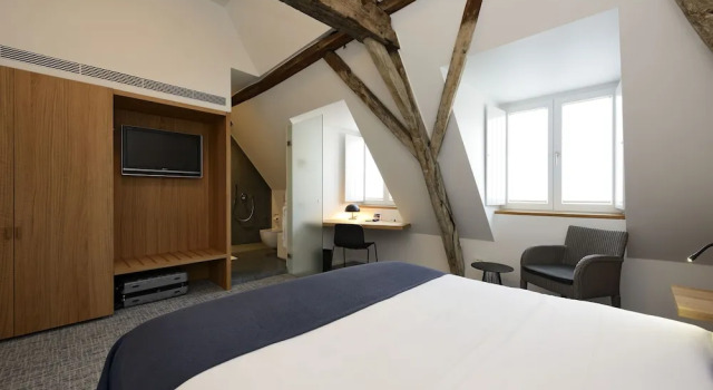 Номер Premium Hotel Messeyne