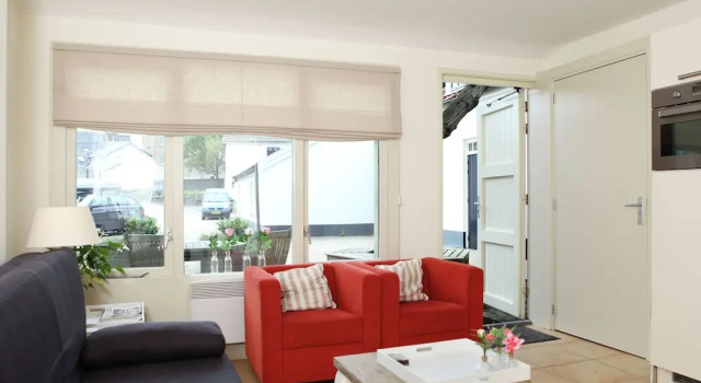 Studio Just a Few Hundred Meters From the Sea