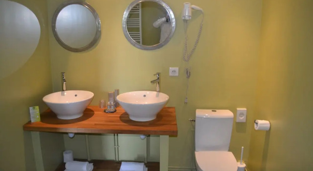 Номер Superior Logis Hôtel Restaurant Relais de la Mothe