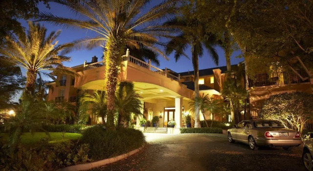 Одноместный номер Superior The Capri Inn