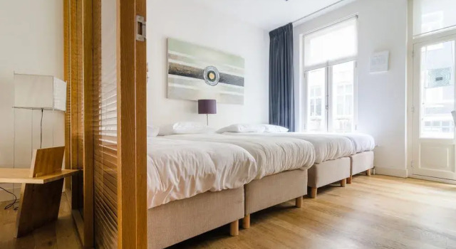 Marnix Apartments