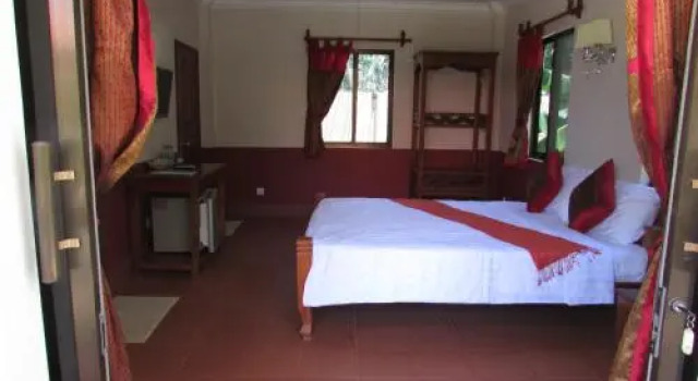 Phoumrumduol Guest House, Забронировать Гостевой дом Отели Кампот с бассейном, рядом с Kampot Train Station, Бассейн