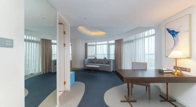 Czd Hotel, Rezerwuj Hotel Hotele w Shenzhen z parkingiem, Parking