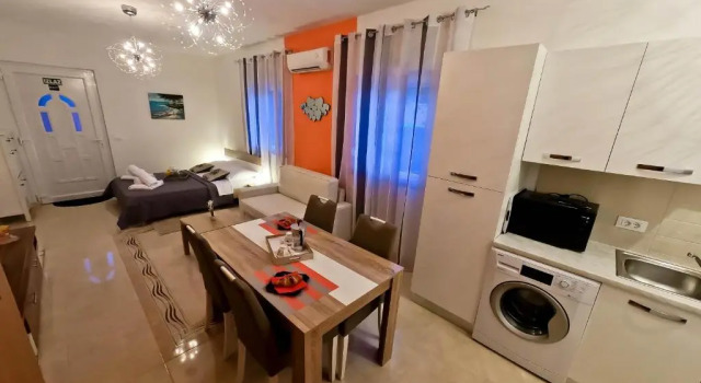Коттедж c 1 комнатой House Monte Cherpo