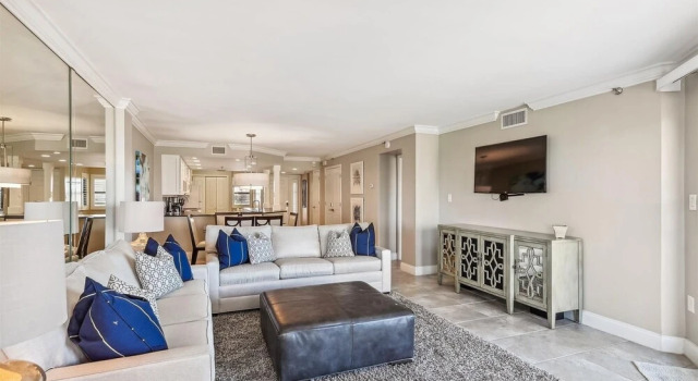 Inlet Reef 315 2 Bedroom Condo by RedAwning